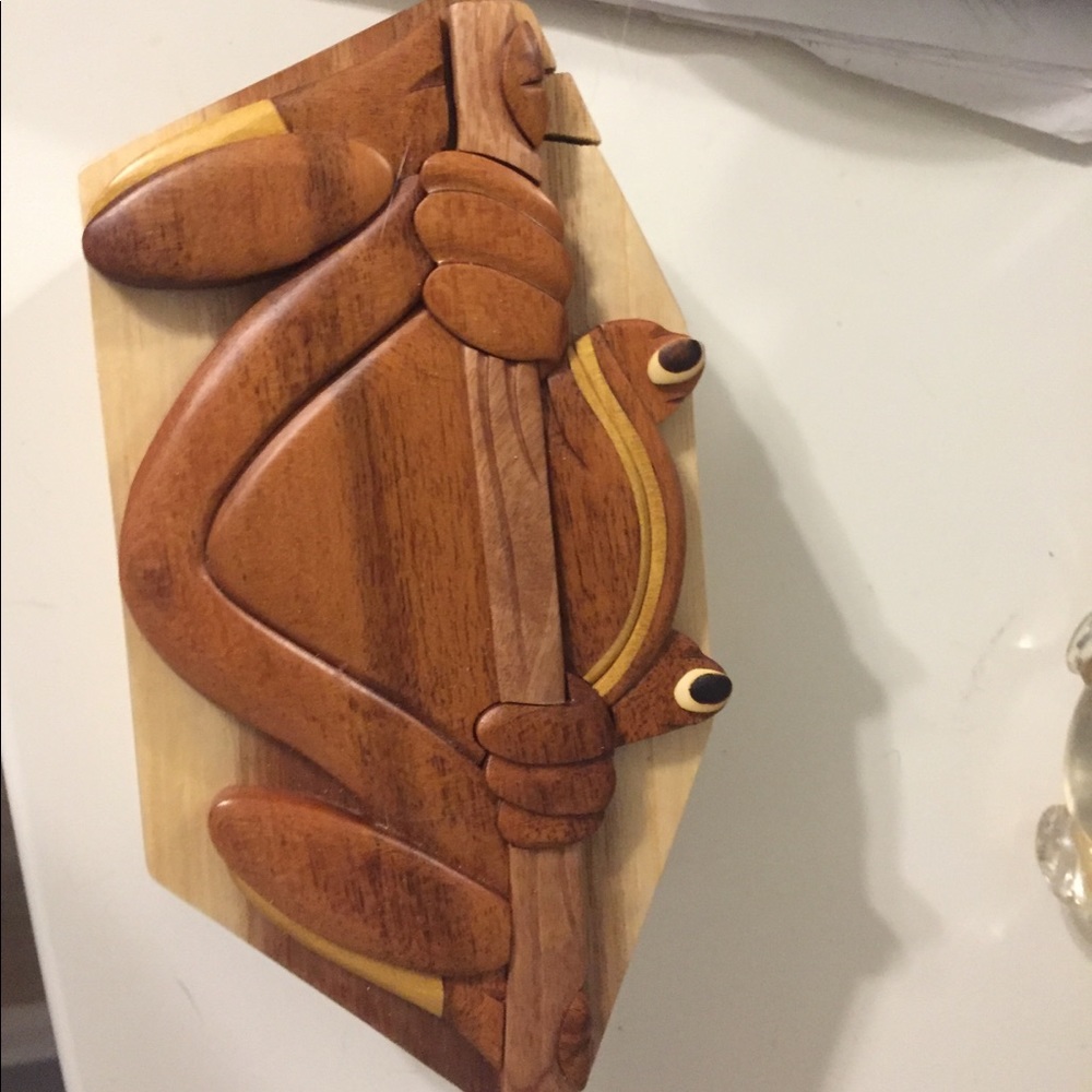 frog puzzle box